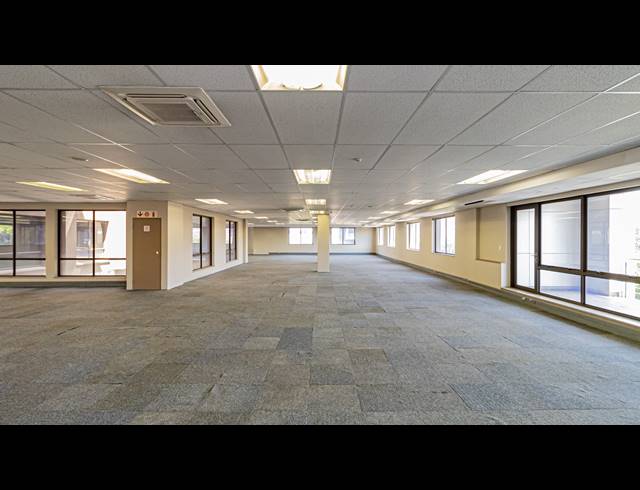 1,575M² OFFICE TO LET IN PARKTOWN